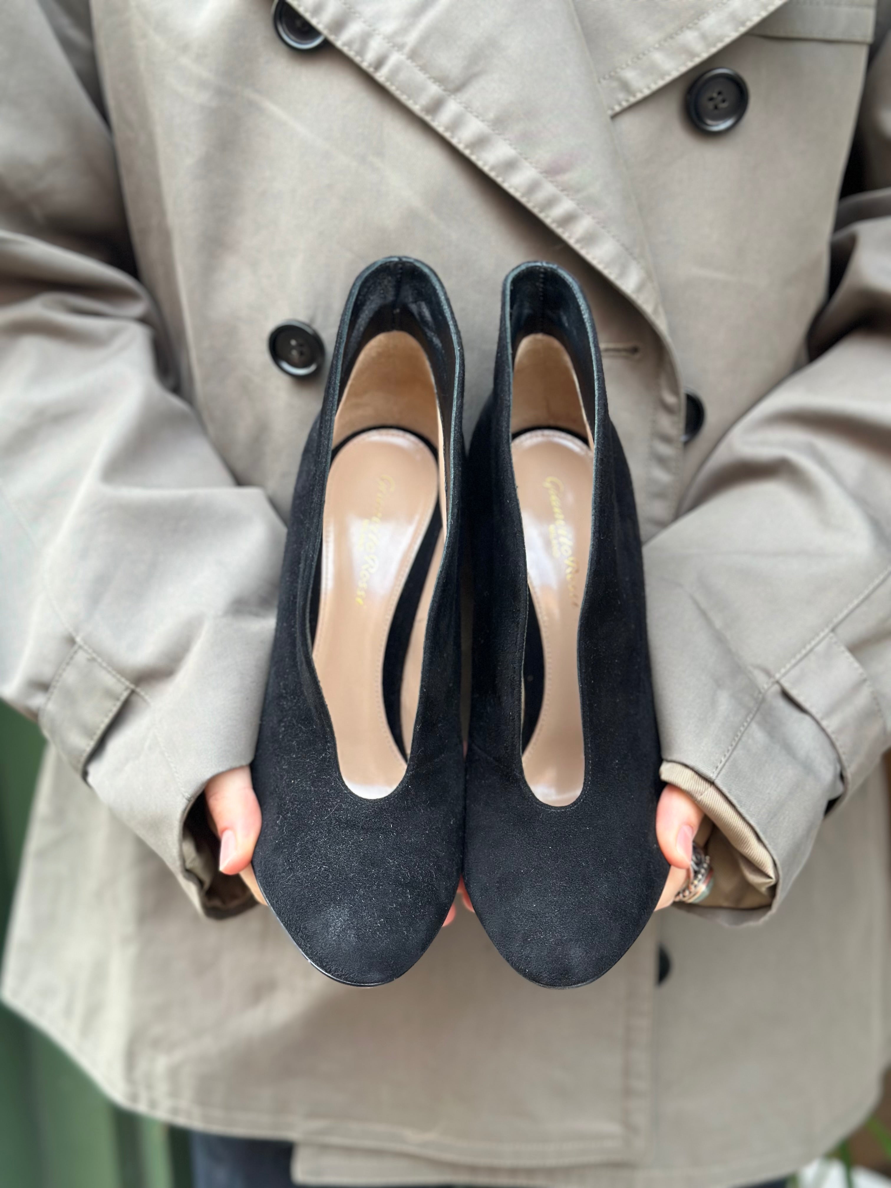 Gianvito Rossi Size UK 6 Black Heels Siopaella Designer Exchange