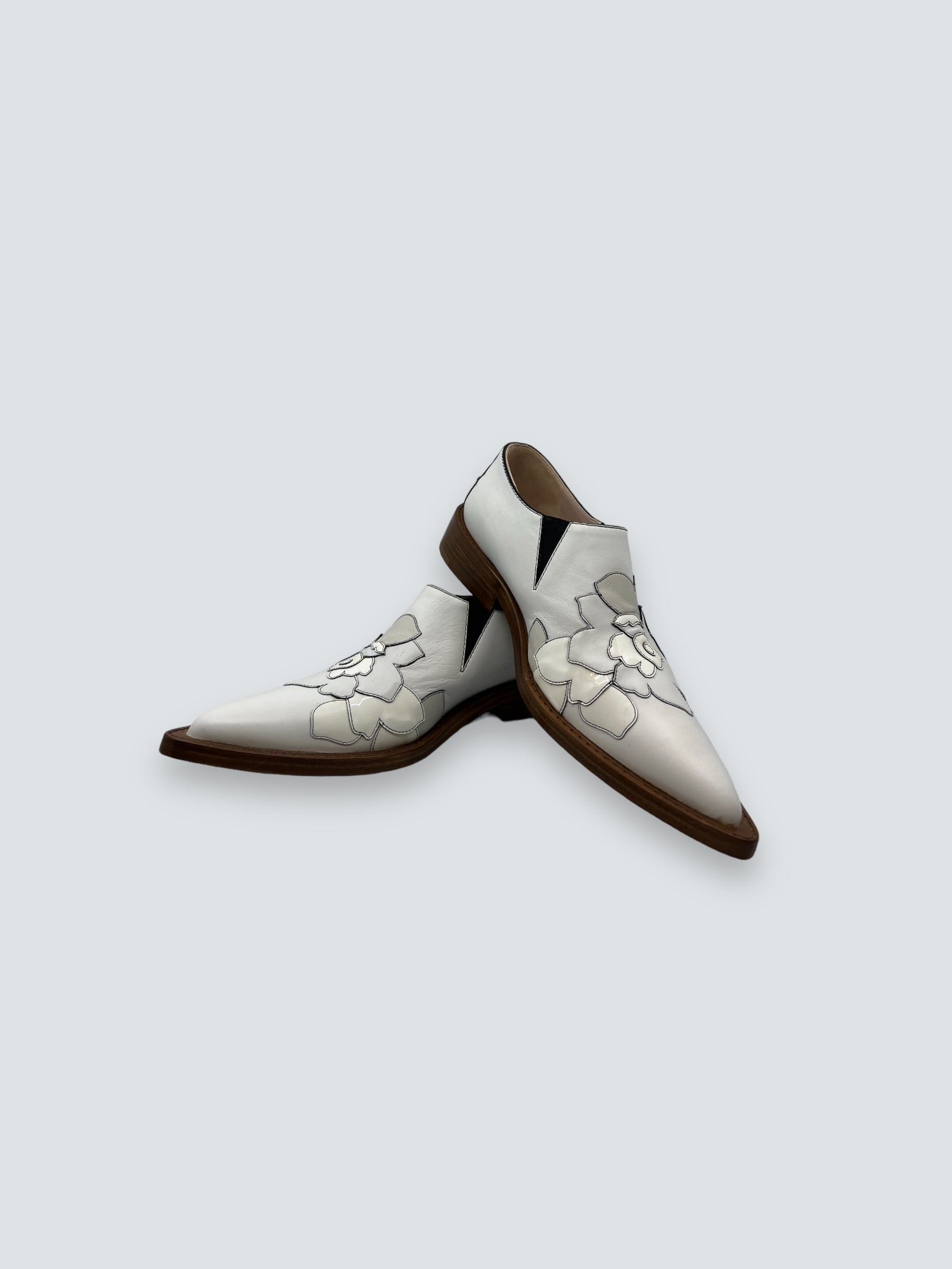 Victoria Beckham Size EU 37 Off White Shoes Siopaella Designer Exchange