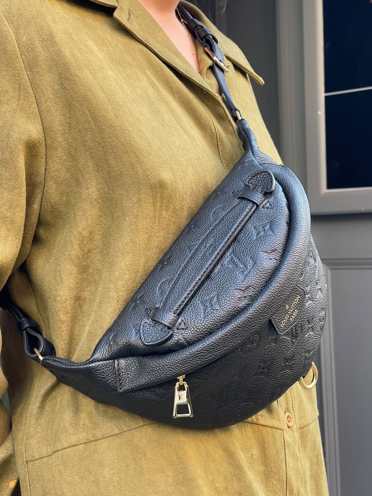 Louis Vuitton Black Empreinte Leather Bumbag – Siopaella Designer