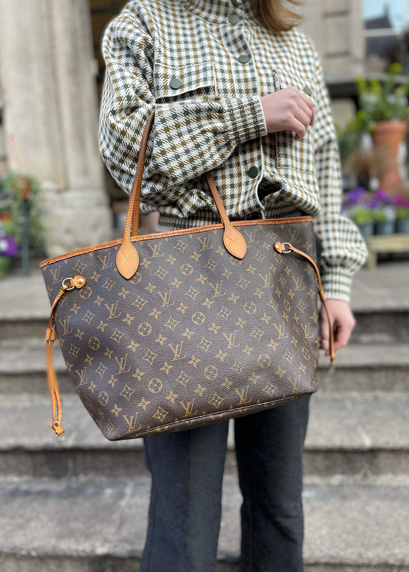 Louis Vuitton Monogram Canvas “Neverfull” MM Tote – Siopaella
