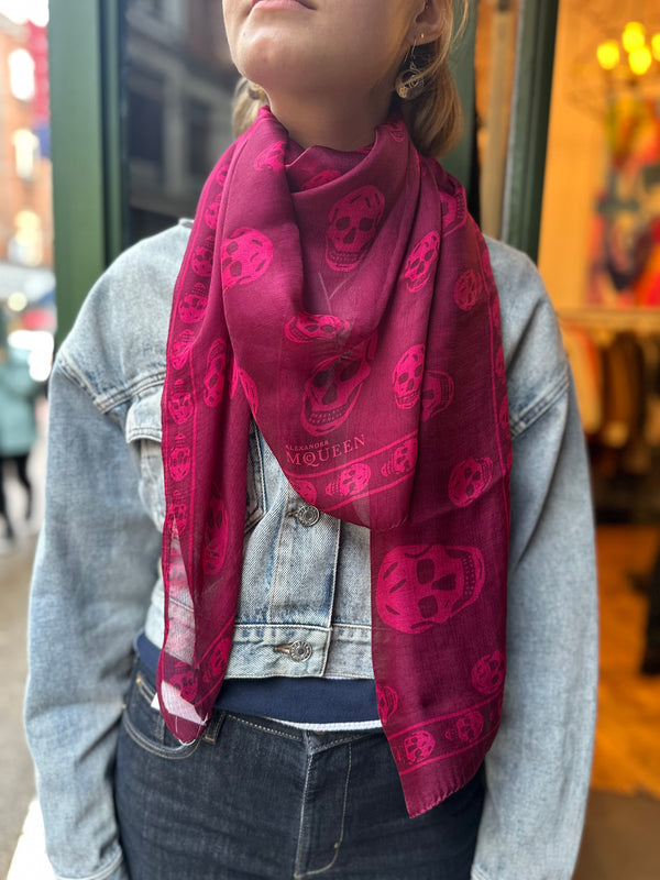 Alexander McQueen Blue Silk Scarf – Siopaella Designer Exchange