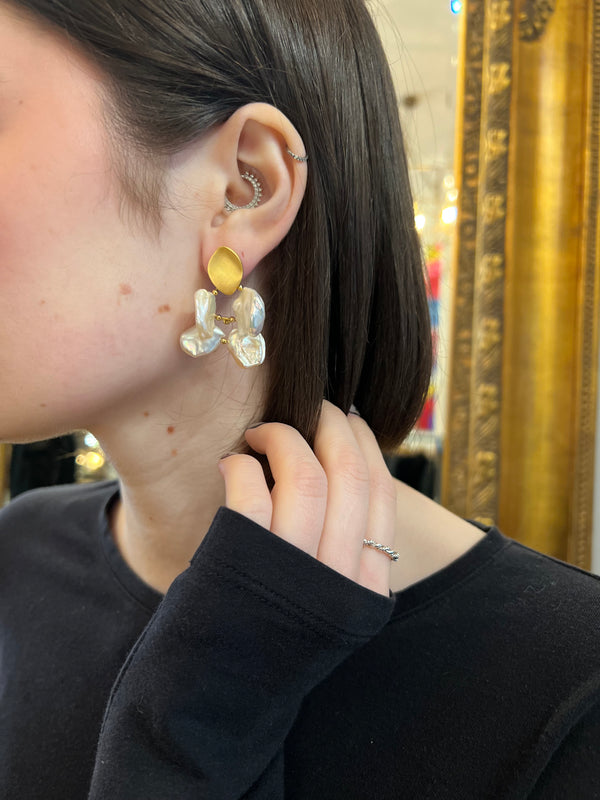 Hefang Gold Blossom Pearl  Earrings