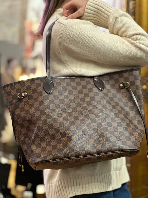 Louis Vuitton Damier Ebene Canvas MM Neverfull