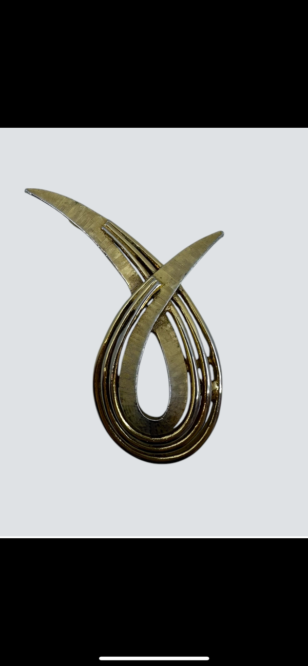 Vintage Goldtone Brooch