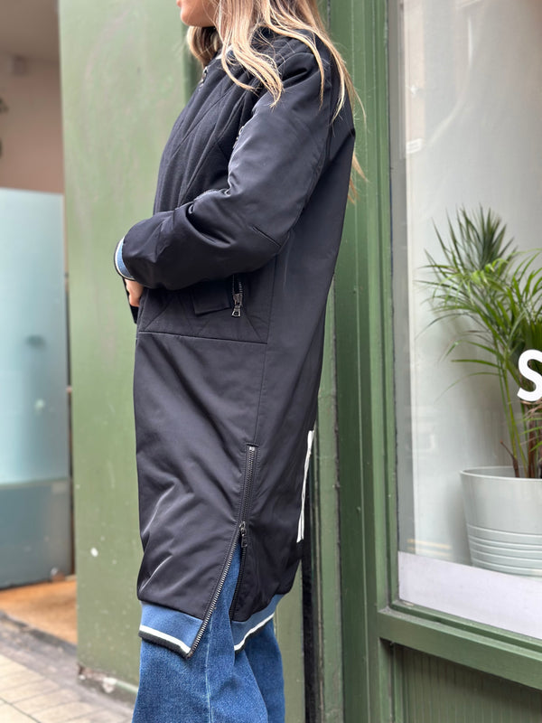 Anya Hindmarch Size Medium Black Jacket