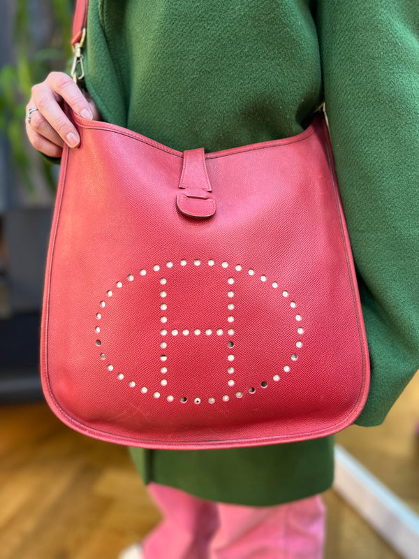 Hermès Red Clemence Leather Evelyn 33