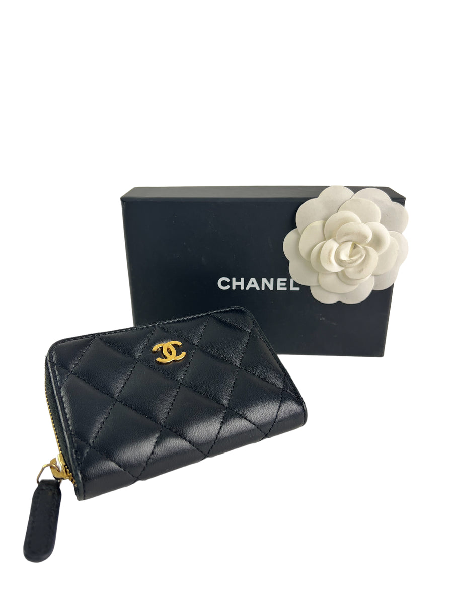 Chanel Quilted Lambskin Leather Wallet on Silver Chain Black Crossbody Bag