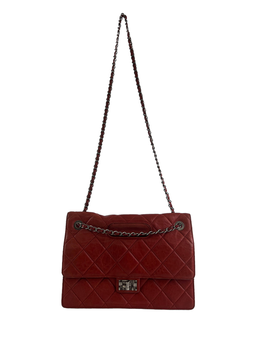 Siopaella Ltd. - The Chanel 2.55 handbag which undoubtedly