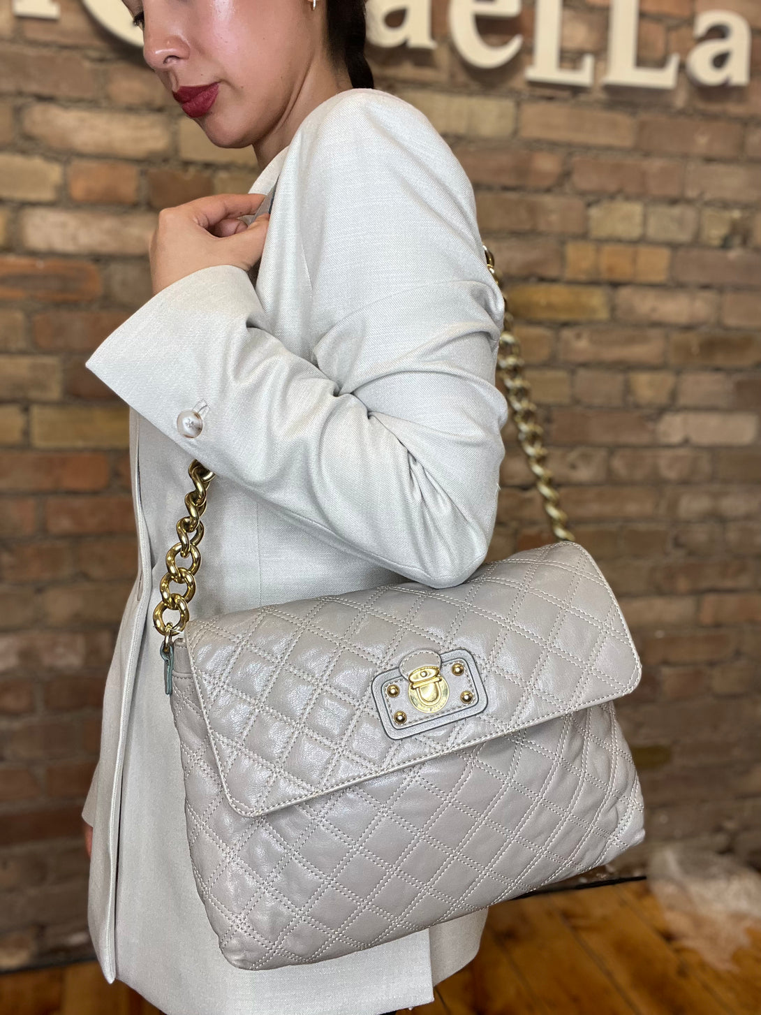 Marc Jacobs Taupe Handbag – Siopaella Designer Exchange