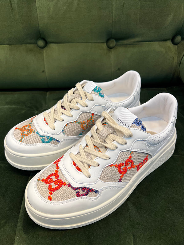 Gucci GG Embroidered Leather Sneakers - UK 6