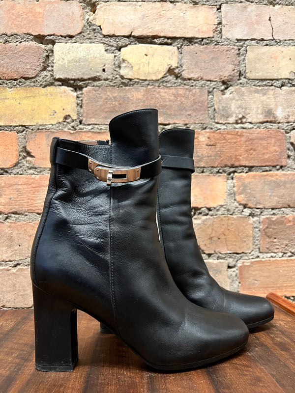 Hermes Black Calfskin Leather Saint Germain Ankle Boots - Size UK 4