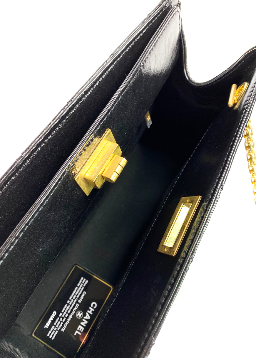 Chanel Black Calfskin Leather Shoulder Bag - Siopaella Designer Exchange