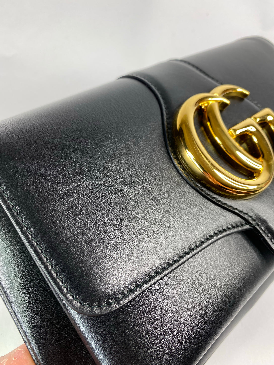 Gucci Black Leather "Arli" Crossbody - Siopaella Designer Exchange