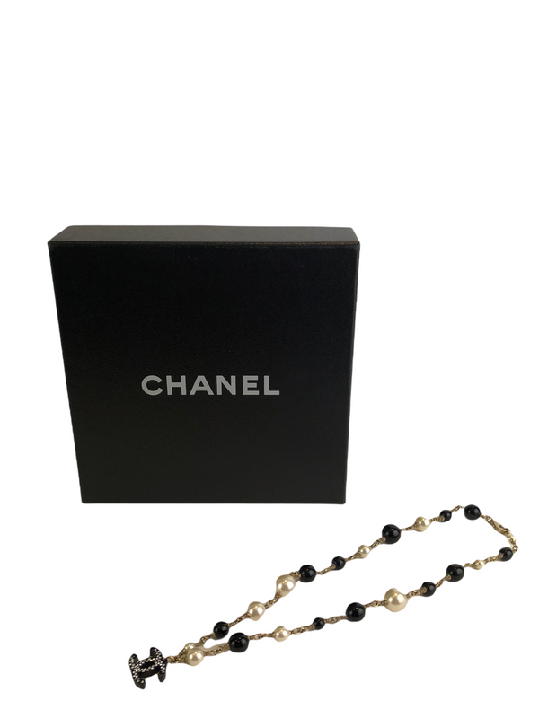 Chanel Monochrome Faux Pearl Necklace