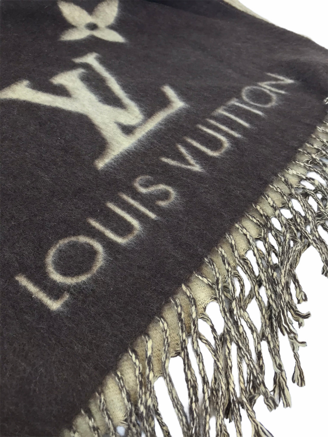 Louis Vuitton Cashmere Scarf - As Seen on Instagram 19/08/2020 - Siopaella Designer Exchange